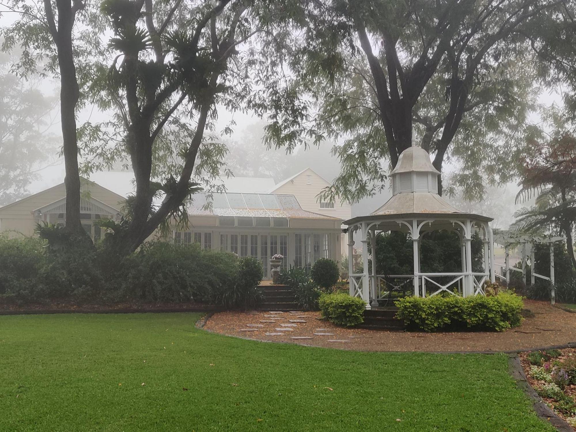 Wintergreen Manor At Maleny Exterior photo